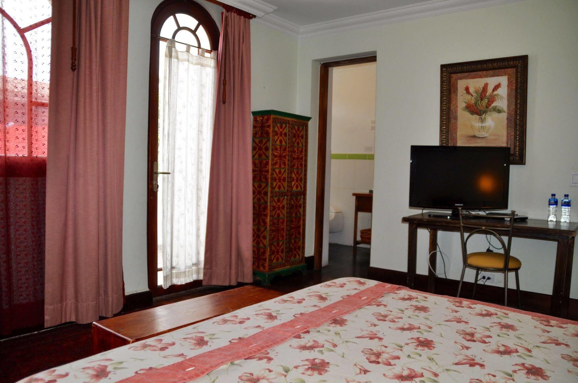 Boutique Casa Foch Bed & Breakfast
